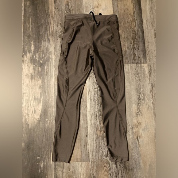 Nike women’s leggings - Picture 6 of 8